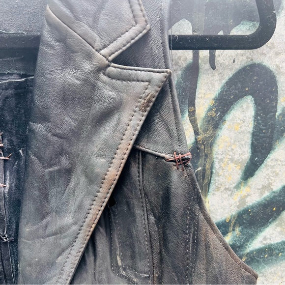 QUEEN of NOTHING Leather Battle Vest Fantasy Paranormal Holly Black - Picture 5 of 12